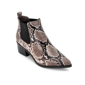 Blondo Bootie 9.5 NWT
